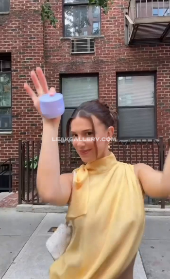 Milliebobbybrown Exclusieve gelekte naaktcontent van OnlyFans #13478277
