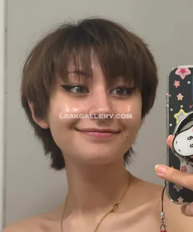 Mimidoescosplay Topless Selfie Pose OnlyFans Photo Leaked