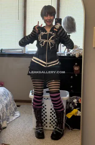 mimidoescosplay