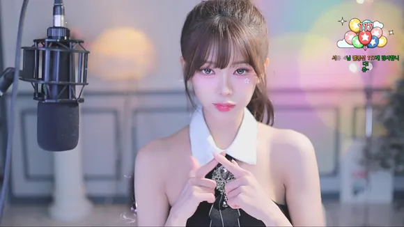 Ming_cute_ Collarbone Tease In Black OnlyFans Video Leaked