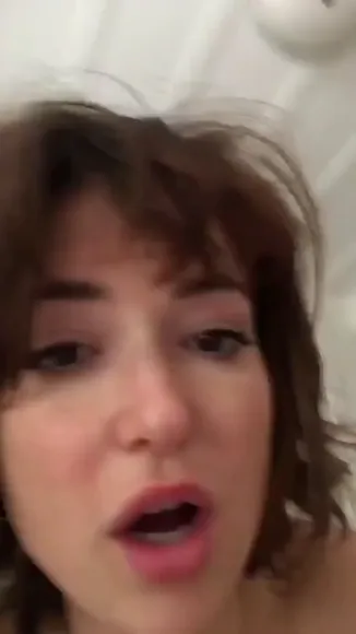 Mintmilana Towel Wrap Tease OnlyFans Video Leaked