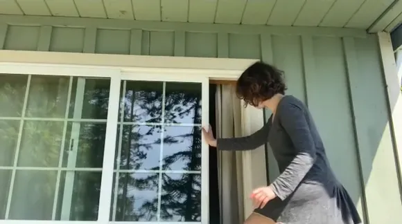 Mintmilana Legs Spread At Window OnlyFans Video Leaked