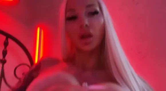 Miraleta Topless Bed Tease OnlyFans Video Leaked