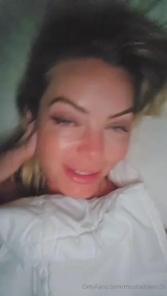 Missbehavin26 Topless Bed Tease OnlyFans Video Leaked