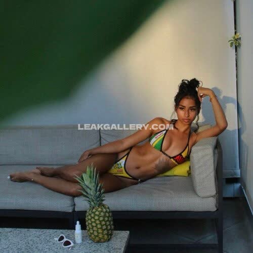 Misslemonhotcheetoz Bikini Lounging Pose OnlyFans Photo Leaked