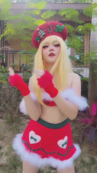 Mistykittyyy Festive Red Outfit Tease OnlyFans Video Leaked