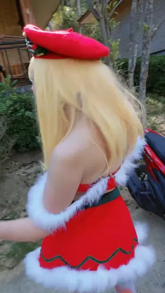 Mistykittyyy Santa Outfit Stripping OnlyFans Video Leaked