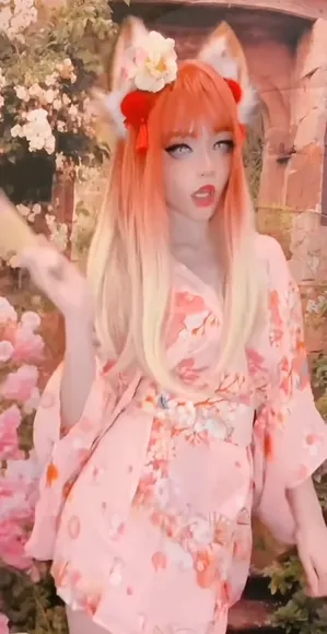 Mistykittyyy Floral Kimono Tease OnlyFans Video Leaked