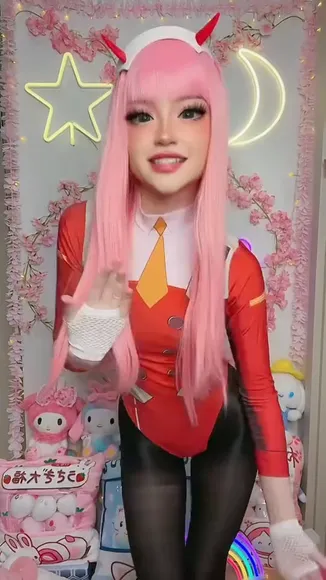 Mistykittyyy Red Bodysuit Tease OnlyFans Video Leaked