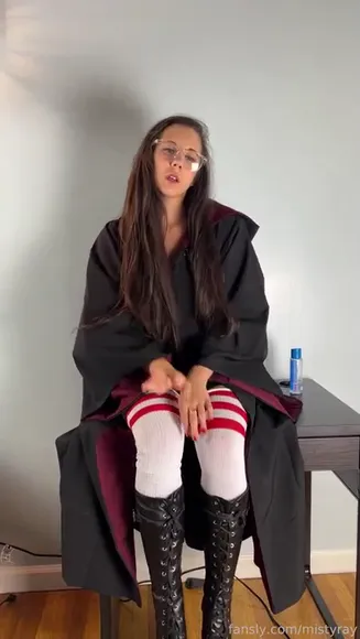 Mistyray Pussy Play With Wand OnlyFans Video Leaked