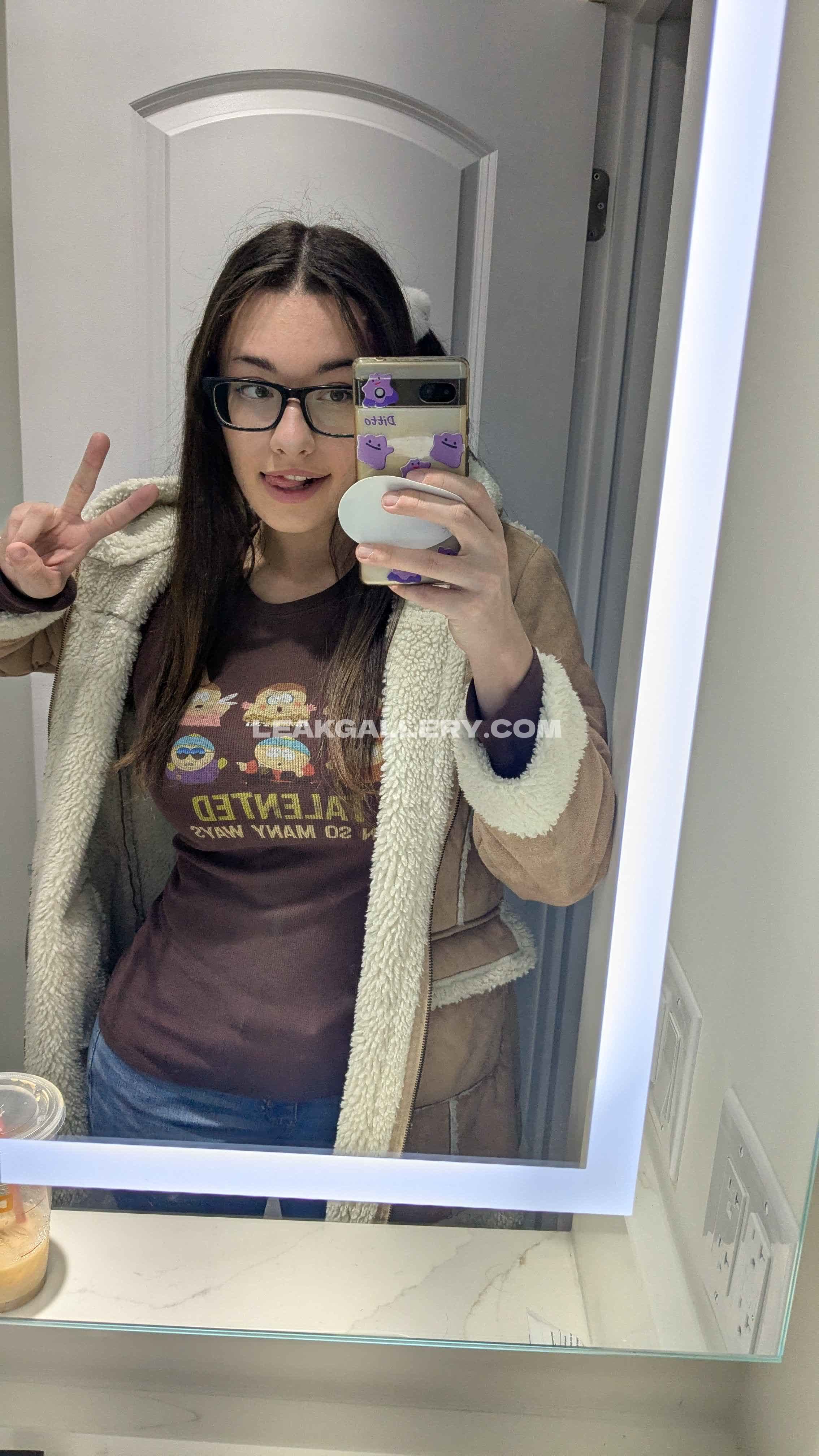 Mitchiemania / gumbun Exclusive Leaked Nude OnlyFans #12730113