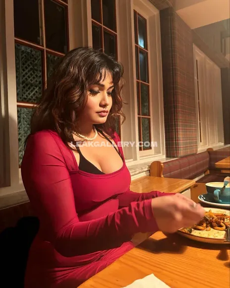 Miyaawat Red Bodysuit Dining Tease OnlyFans Photo Leaked