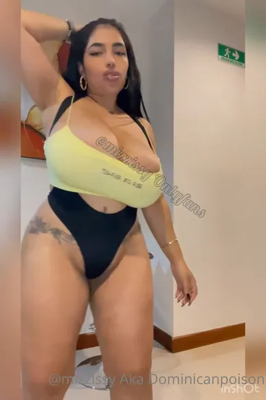 Mizzissy Thong Bodysuit Twerk OnlyFans Video Leaked