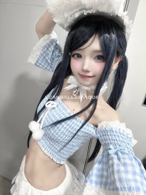 Mochimochi_nn Blue Gingham Top Tease OnlyFans Photo Leaked