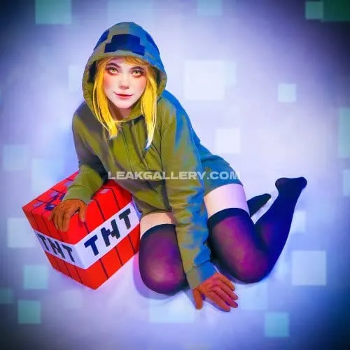 Moemoefever Hoodie And Thigh Highs OnlyFans Photo Leaked