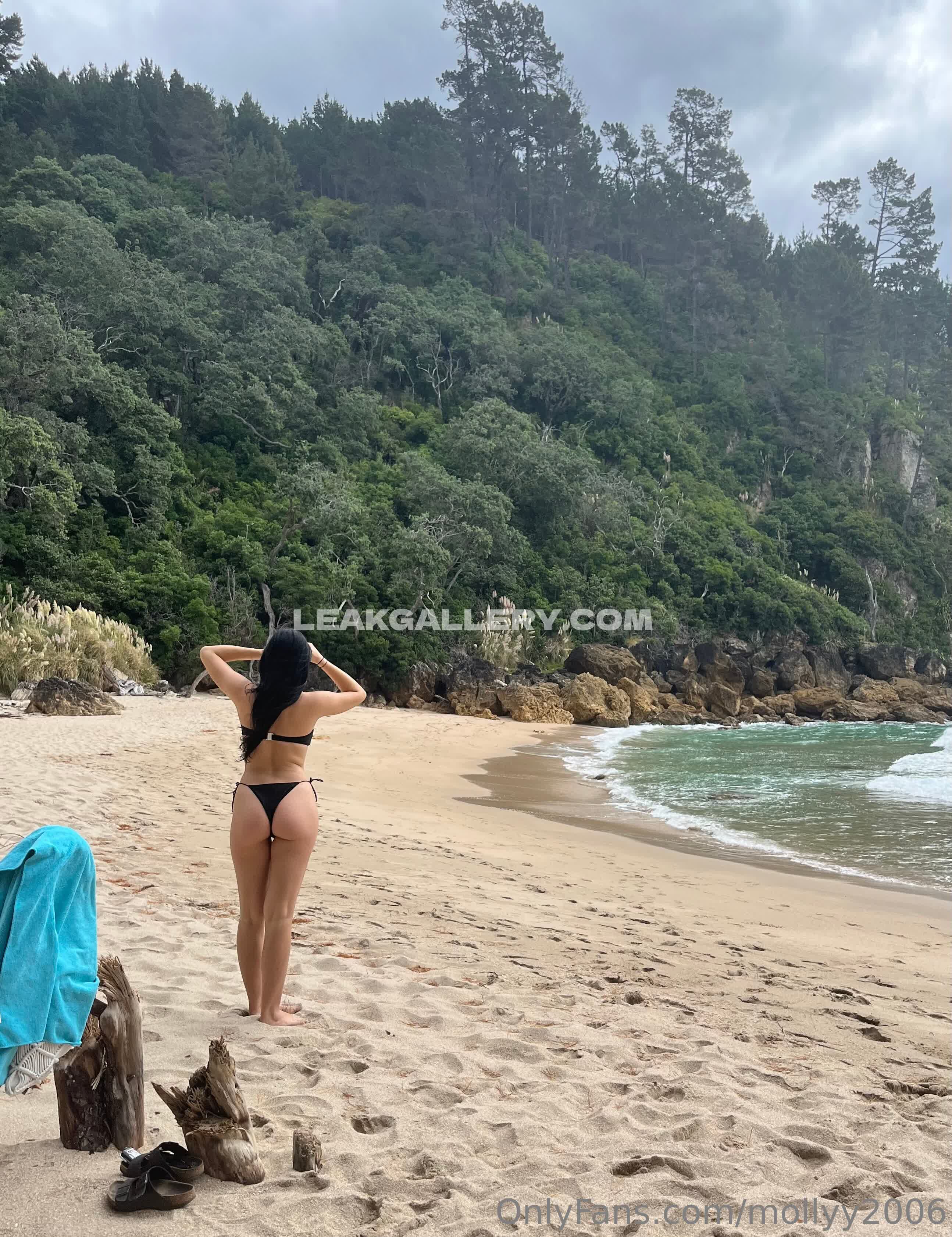 Mollyy2006 Exclusive Leaked Nude OnlyFans #12955182