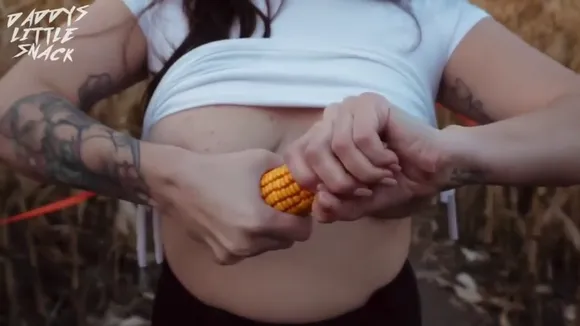 Mr.snack Topless Corn Tease OnlyFans Video Leaked