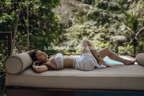 Mspuiyi Lying In White Lingerie OnlyFans Photo Leaked