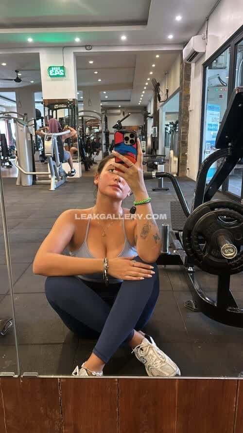 Mutiarahazle Exclusive Leaked Nude OnlyFans #12213153