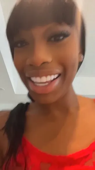Muvamoore Red Lace Thong Twerk OnlyFans Video Leaked