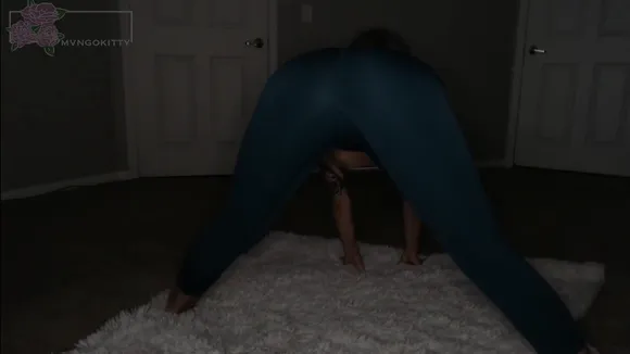 Mvngokitty Tight Leggings Ass Play OnlyFans Video Leaked