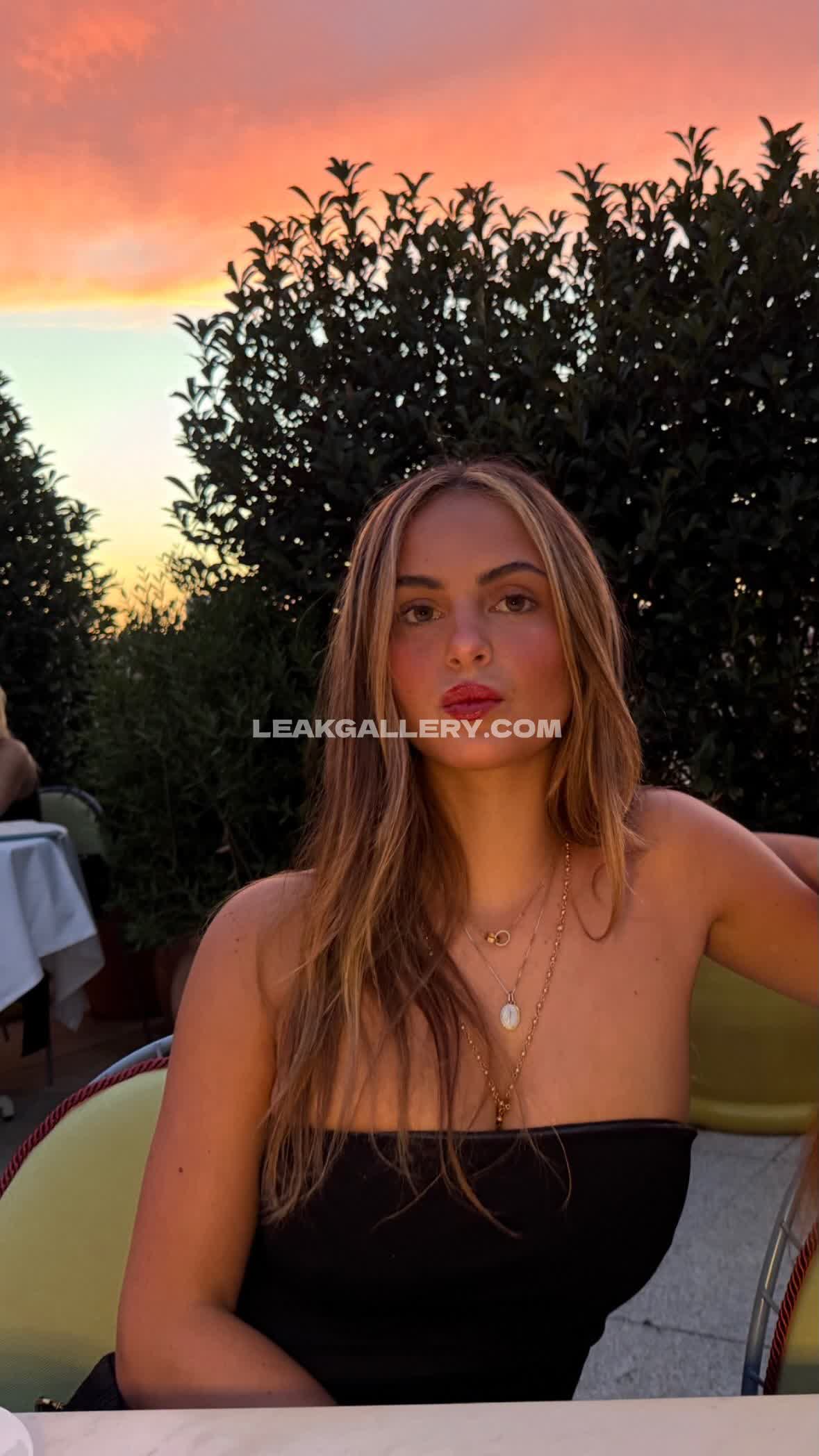 Myfavoritewants / sarabellaharriss / sexiisariii777 Exclusive Leaked Nude OnlyFans #13100181