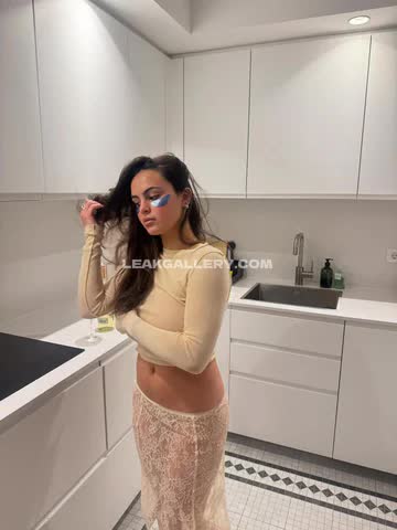 Myfavoritewants / Sarabellaharriss / Sexiisariii777 Exclusive Leaked Nude OnlyFans #14569830