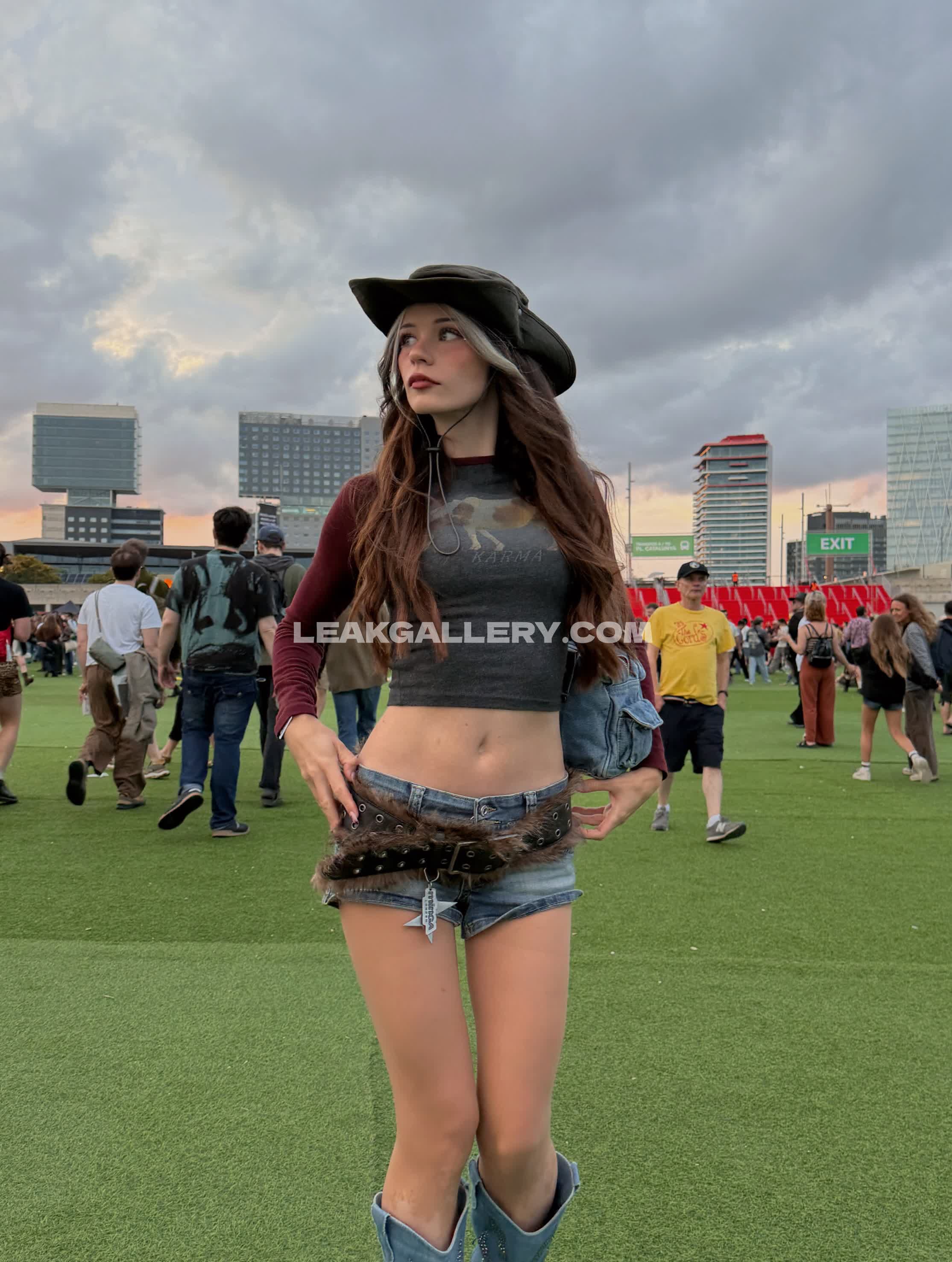 Nadinebreaty Exclusive Leaked Nude OnlyFans #12695422