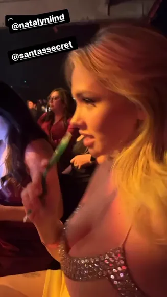 Natalie_alyn_lind Glittering Yellow Dress OnlyFans Video Leaked
