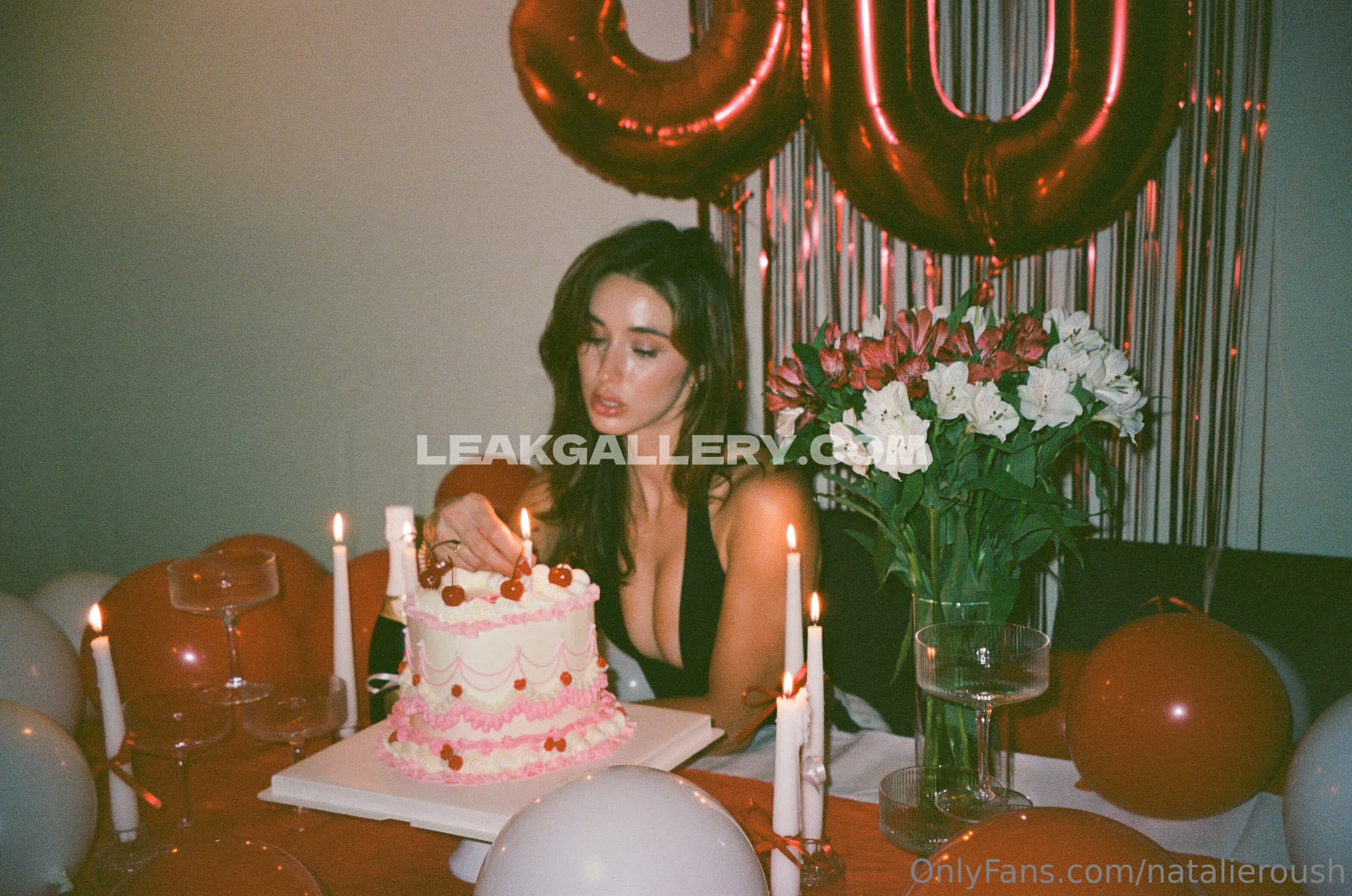 Natalieroush Birthday Cake Blowout OnlyFans Photo Leaked