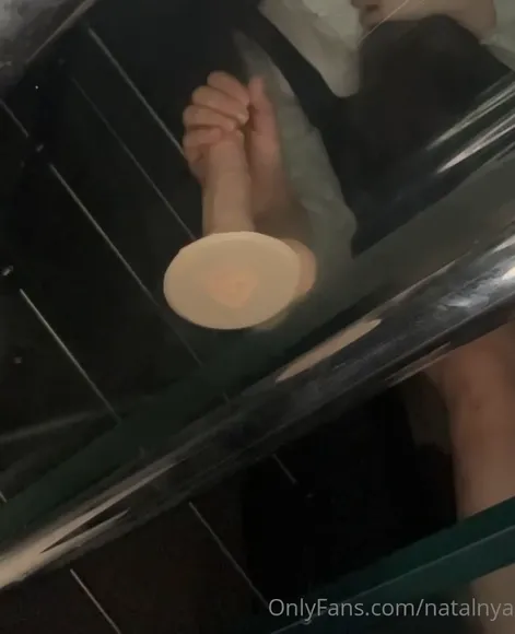 Natalnya Handjob Through Glass OnlyFans Video Leaked