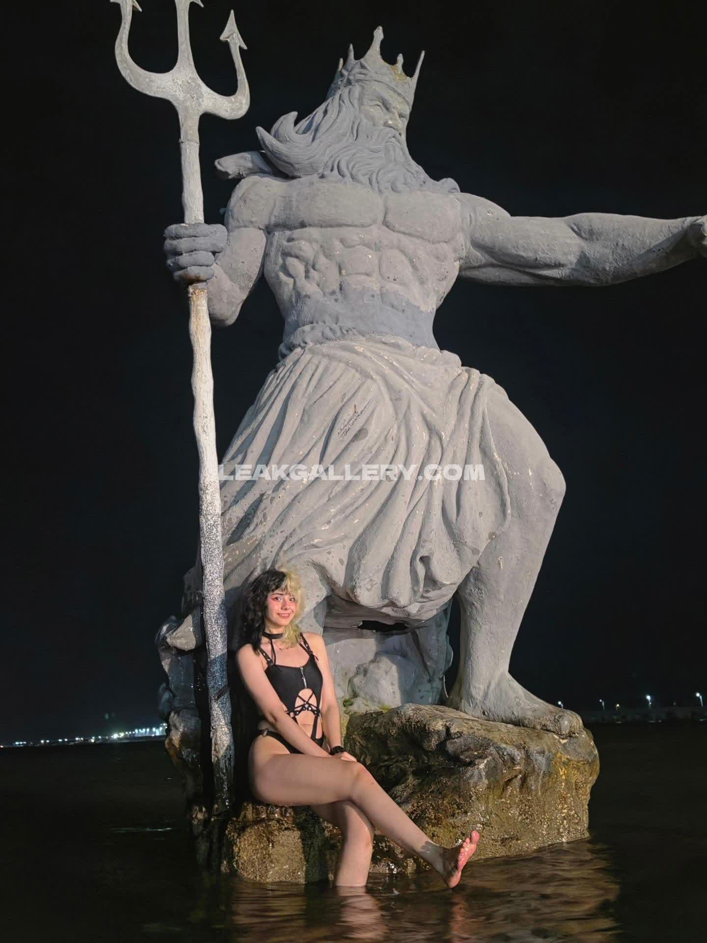 Nathaliewrth Exclusive Leaked Nude OnlyFans #13021622