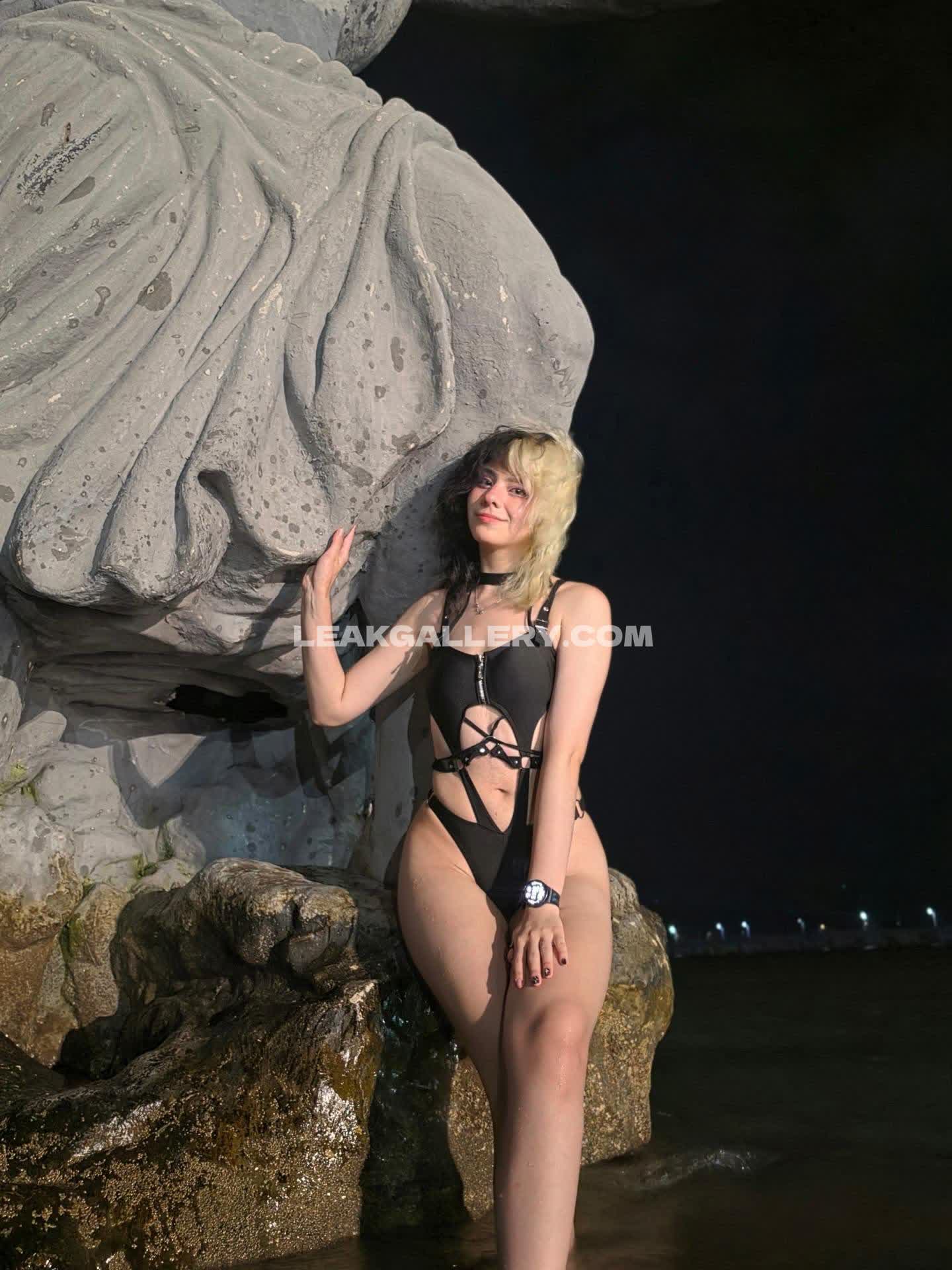 Nathaliewrth Exclusive Leaked Nude OnlyFans #13021623
