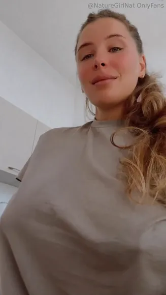 Naturegirlnat Topless Boob Squish Tease OnlyFans Video Leaked