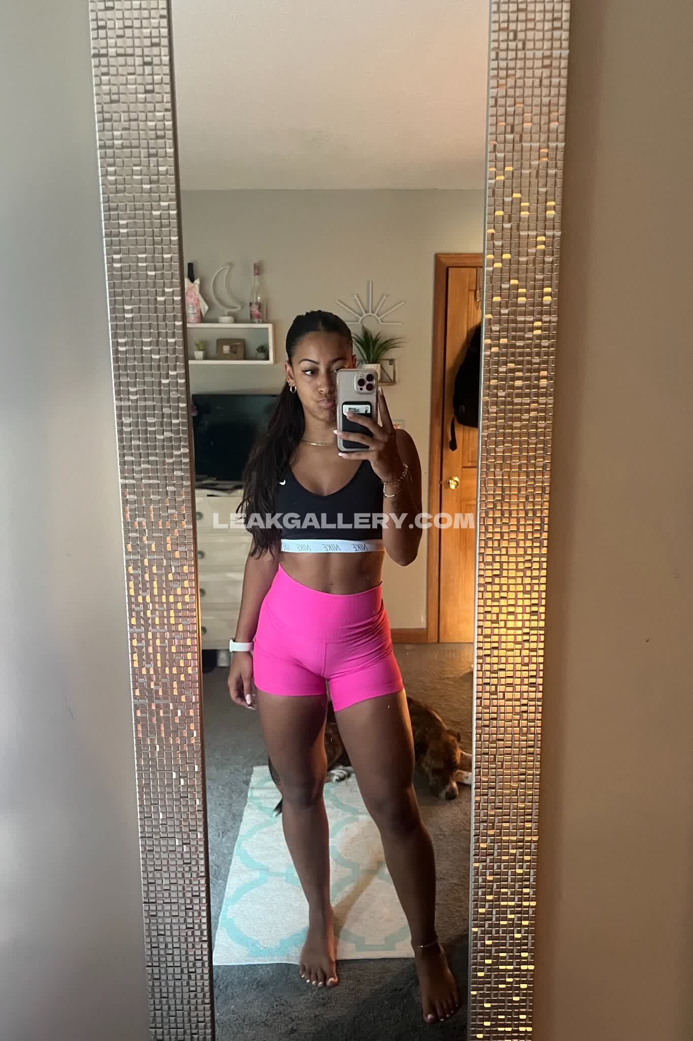 Nayarobinsonn Exclusive Leaked Nude OnlyFans #12495590