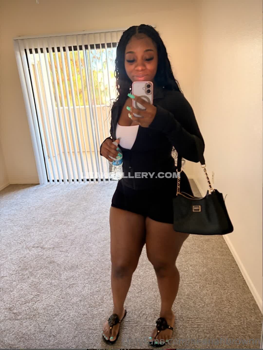 Neenahbrownn Exclusive Leaked Nude OnlyFans #12473293