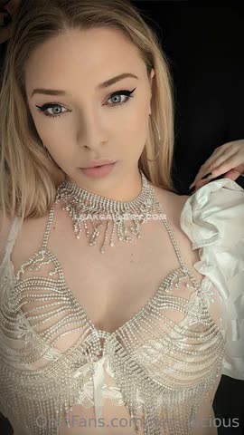 Neevilicious Exclusive Leaked Nude OnlyFans #14766824