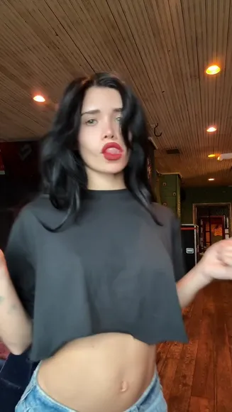 nessaabarrett