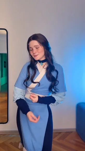 Neyro Desu Blue Robe Cosplay Pose OnlyFans Video Leaked