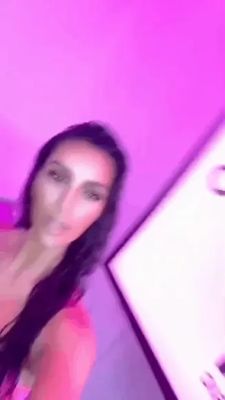 Nickiminaj Pink Bra Tease OnlyFans Video Leaked