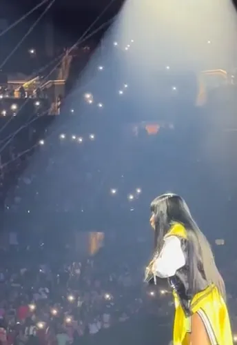 Nickiminaj Cheerleader Skirt Thighs OnlyFans Video Leaked