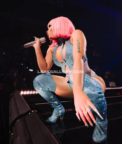 Nickiminaj Sparkly Bodysuit Crotch Shot OnlyFans Photo Leaked