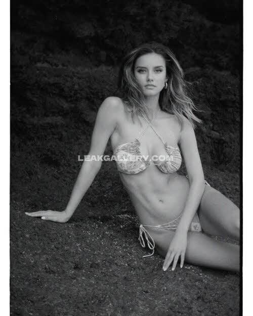 Nicolacavanis Exclusive Leaked Nude OnlyFans #14744177