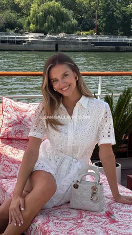Nicolacavanis Exclusive Leaked Nude OnlyFans #14243514