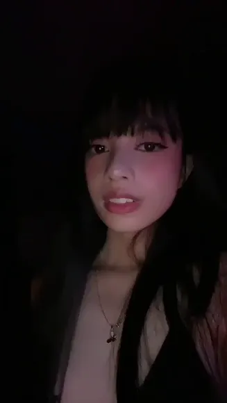 Nicolegfps Low Cut Top Tease OnlyFans Video Leaked