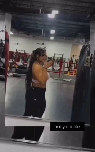 Nikkiblackheart Gym Mirror Selfie Pose OnlyFans Video Leaked