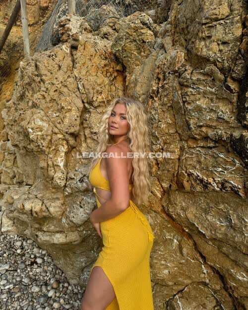 Nikkiprein Yellow Dress Side Slit OnlyFans Photo Leaked
