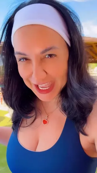 Ninahazem Blue Swimsuit Tease OnlyFans Video Leaked