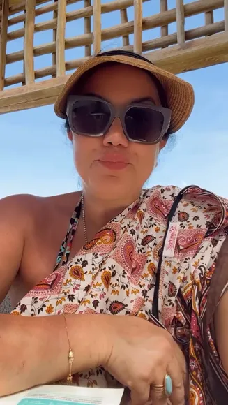 Ninahazem Strapless Paisley Top Tease OnlyFans Video Leaked