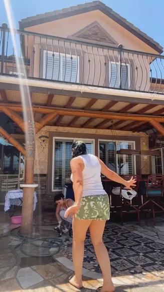 Ninahazem White Tank Top Wash OnlyFans Video Leaked
